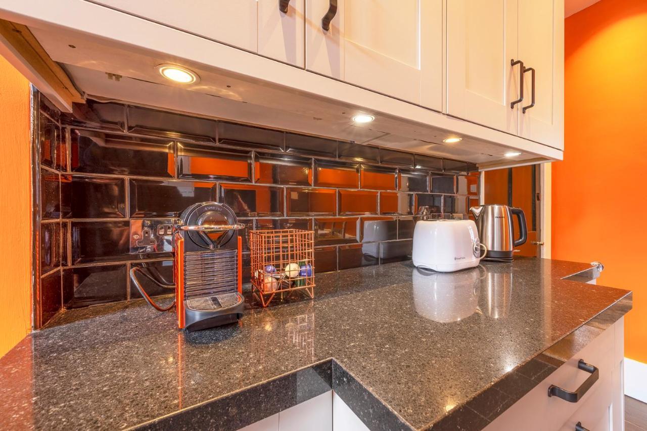 Luxury Central Home - Parking & Ev Point, Superking Bed Canterbury Exteriör bild
